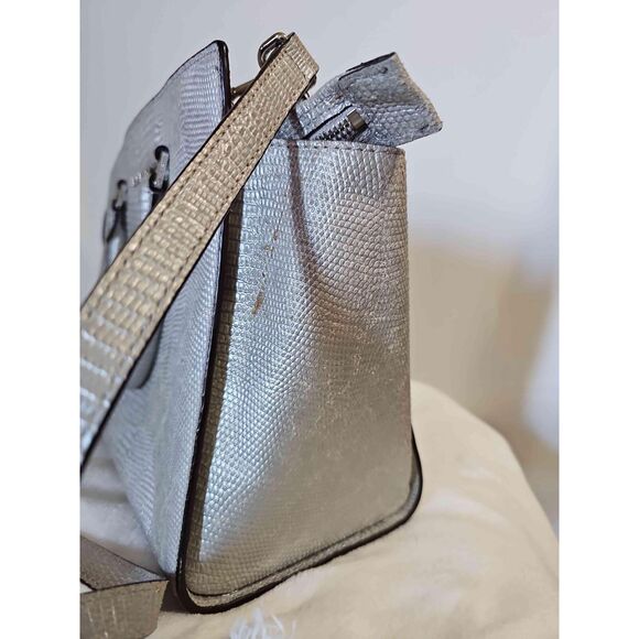Michael Kors Silver Textured Leather Tote Adjustable Strap Handbag READ - Picture 5 of 16